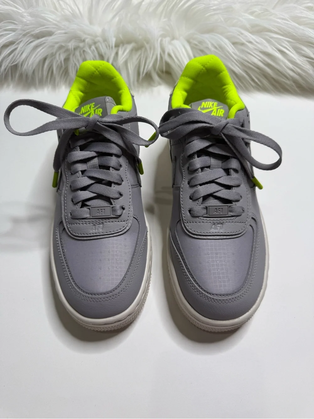 Nike Air Force 1 Shoes in Grey Neon Yellow Accent Woman Sneakers Size 6.5 New